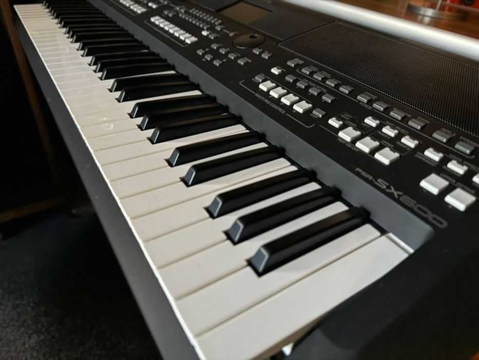 Yamaha psr sx 600 (ca nou) preti fix