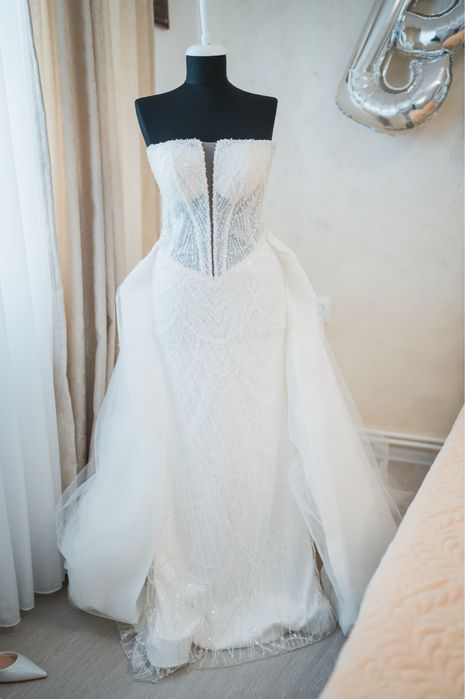Vand rochie de mireasa tip sirena