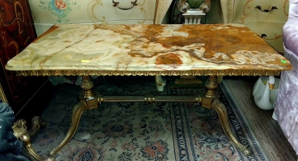 Холна маса мрамор и бронз