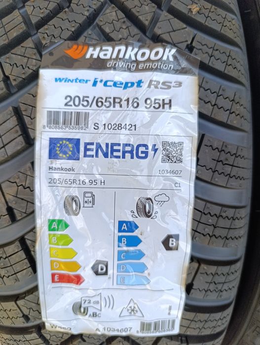 Нови гуми Hankook 205/65/16 Winter Icept RS3