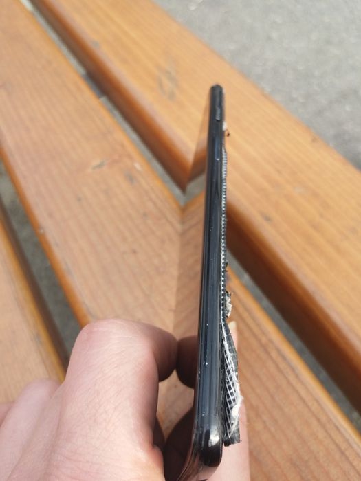 Oneplus 6 cu mici defecte dar perfect functional