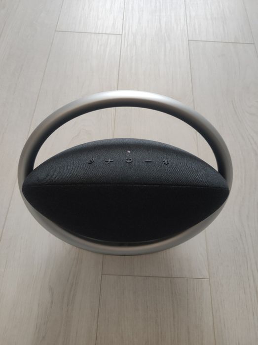 Harman Kardon Onyx Studio 8