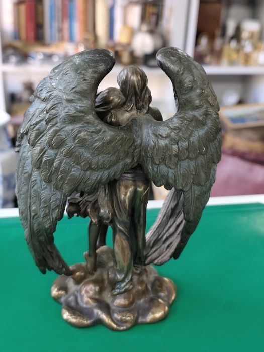 Статуетка ,,Ангел пазител,, Veronese Selina Fenech