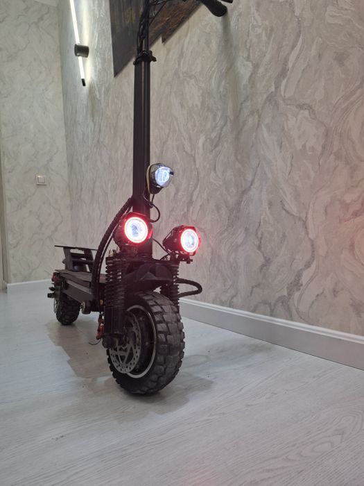 Срочно продаётся Электросамокат 2000w