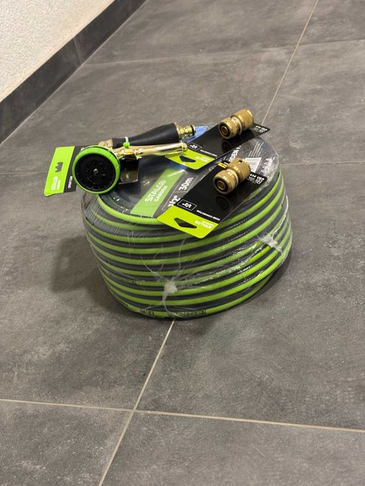 Set Complet Furtun Grădină 1/2" 30m Stalco Garden + Pistol Alamă