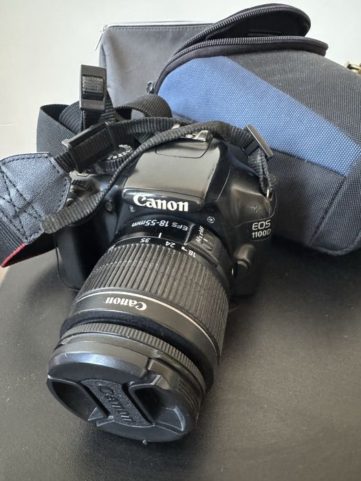 Canon 1100D с сумкой