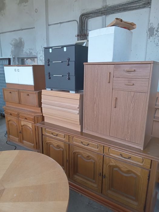 Mobilă second hand