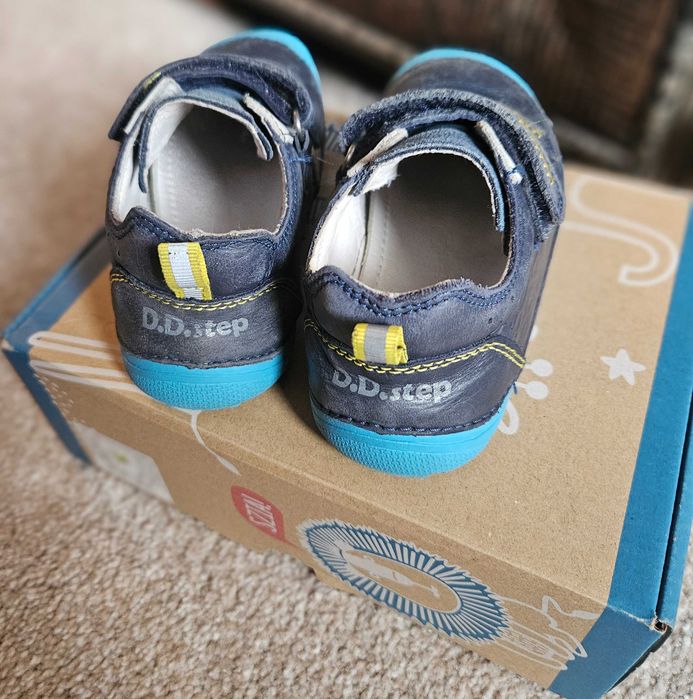 Боси обувки D.D.step, номер 28
