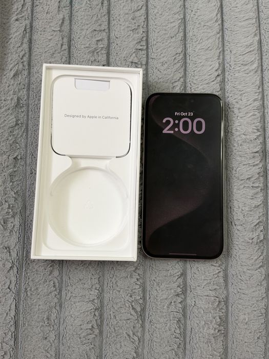 Iphone 15 pro natural titanium