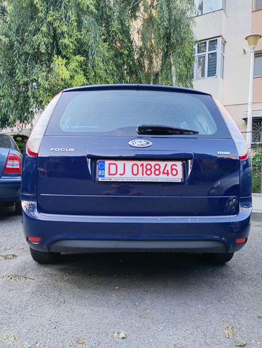 Vând Ford focus 2
