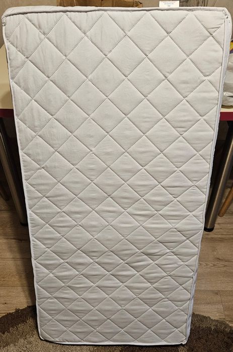 Vând pătuț de bebe