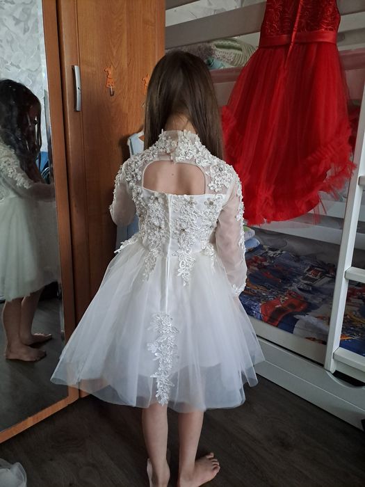 Продам платья для девочки