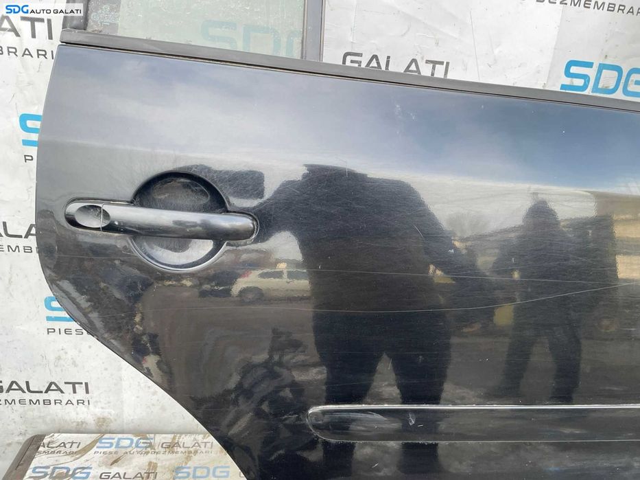 Usa Usi Portiera Portiere Spate Dreapta cu Inceput Rugina Volkswagen Touran 2003 - 2007 [X2958]