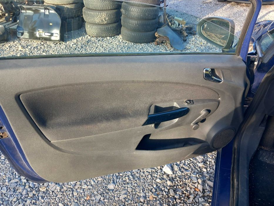 Opel Corsa 1.0 12V-60кс./2010/- на части