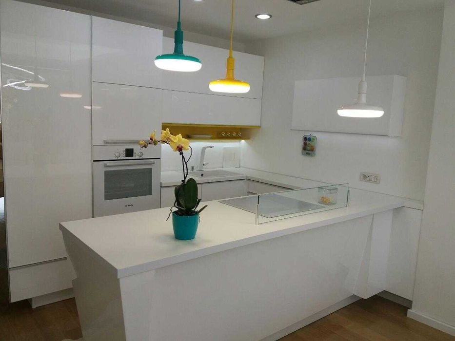 Дава се под наем Двустаен апартамент в Бургас, Център - 59 кв.м за 229.5 € - Снимка #5