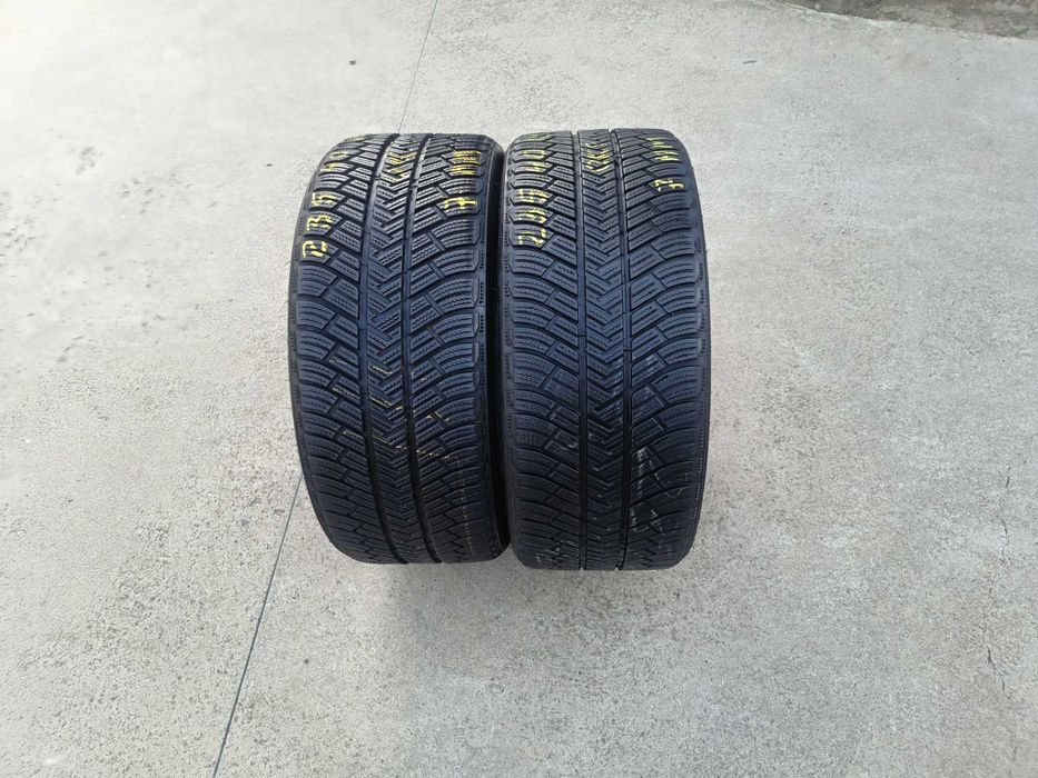 Doua anvelope iarna 235 40 19 Michelin Pilot Alpin PA4 profil 7 mm