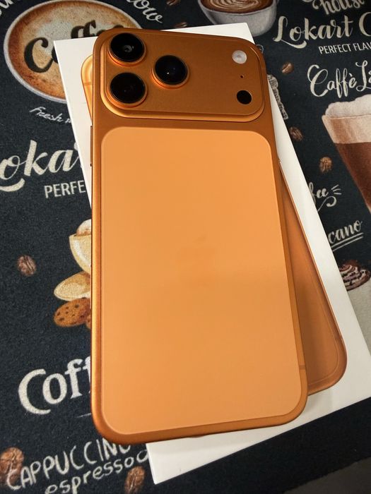 iPhone 17 Pro Max 2TB / на 20 дена, гаранция