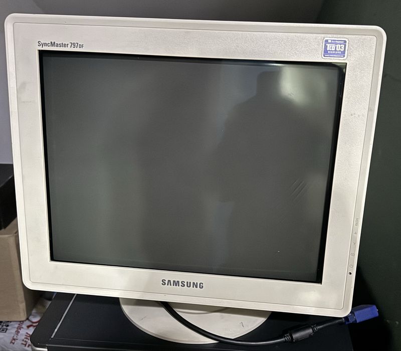 Монитор Samsung SyncMaster 797df