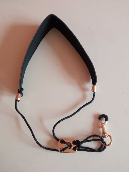 Гривни каишки мущук за тенор саксофон.