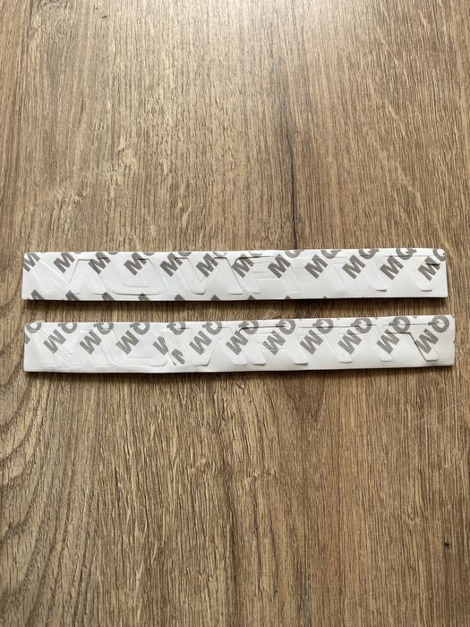 Emblema Semn Logo Grila Bara Fata Portbagaj Spate Ford Scris Titanium