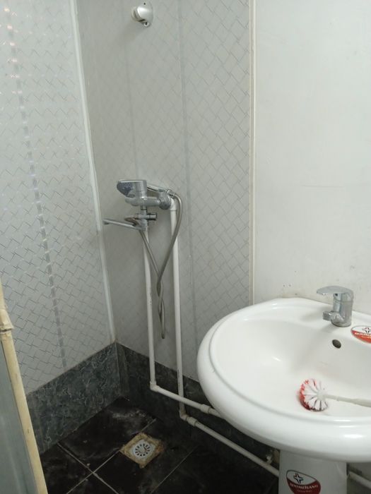 Продам 1 комн. квартиру взади Апорта.