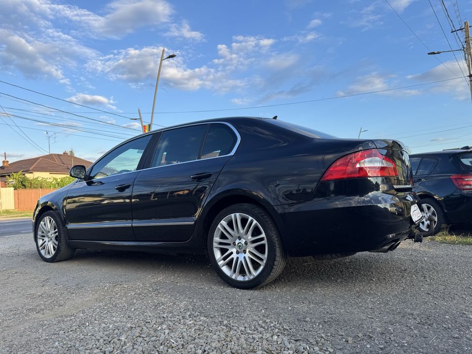 Skoda Superb **navigatie *benzina * clima**Rate/avans zero**