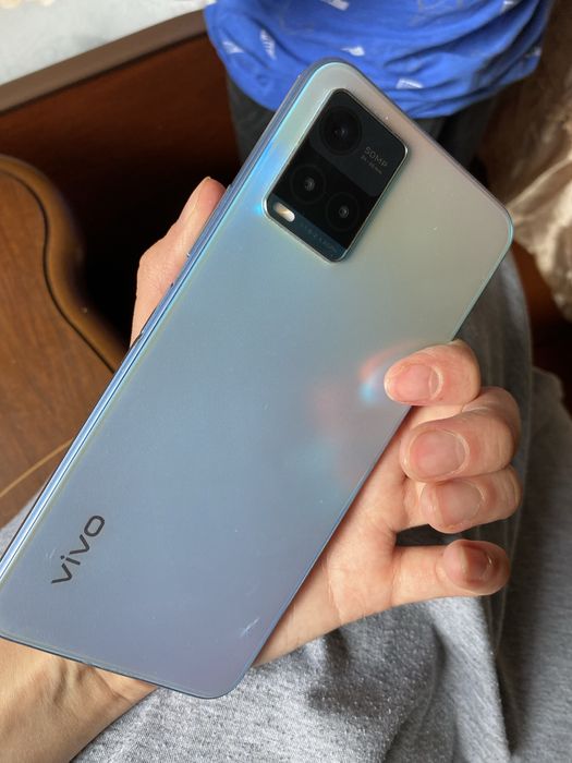 Продам телефон vivo Y33s