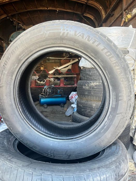 Продам шины 205/60/16