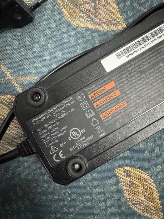 Alimntator bicicleta bosch 36V cu 2ah