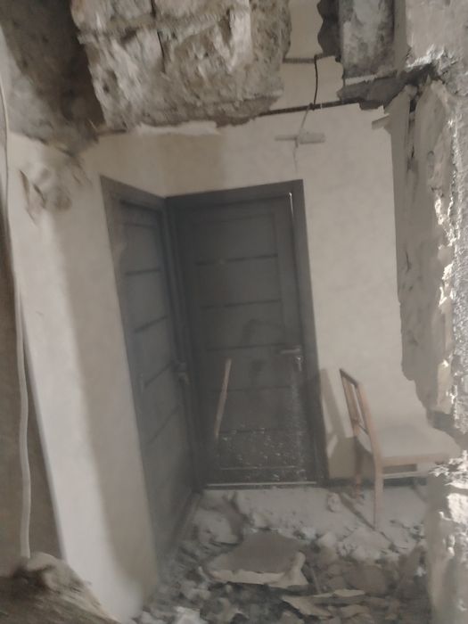 Almazniy bur Devor. Teshish усуги  Алмазное  бурение