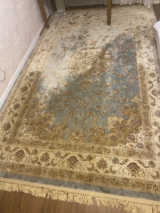 Продам ковер в хорошем состоянии