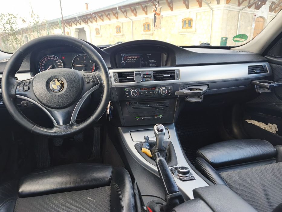 Vând Bmw e90  LCI  !VOLAN ÎNCĂLZIT !