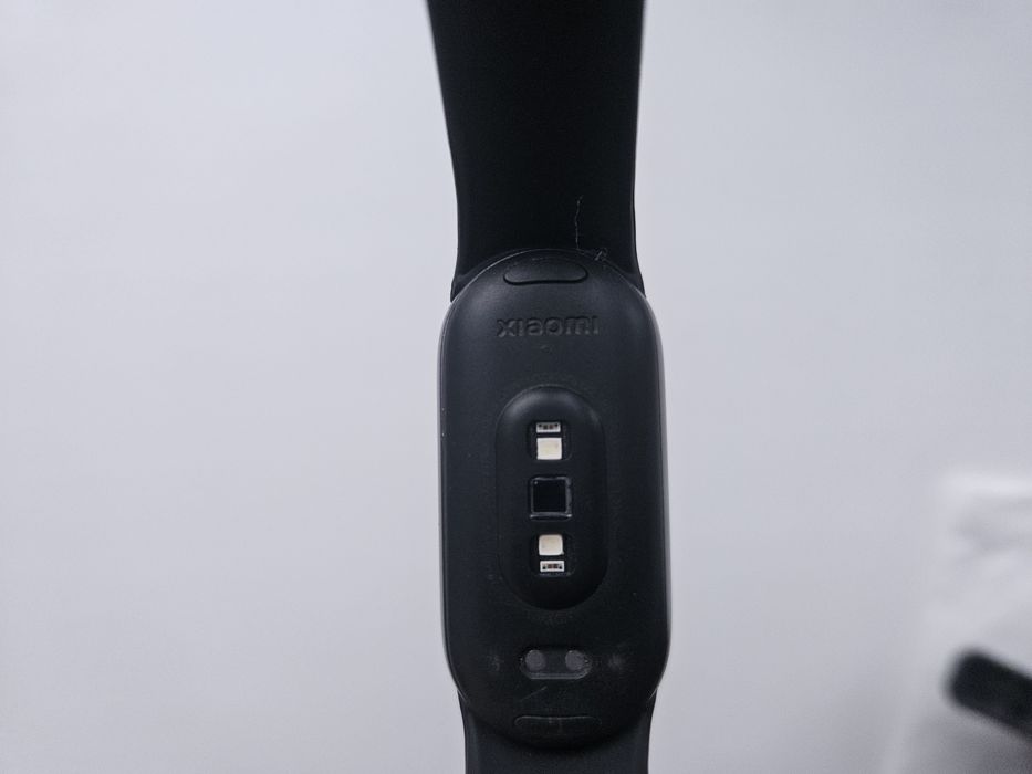 Продам Mi band 9