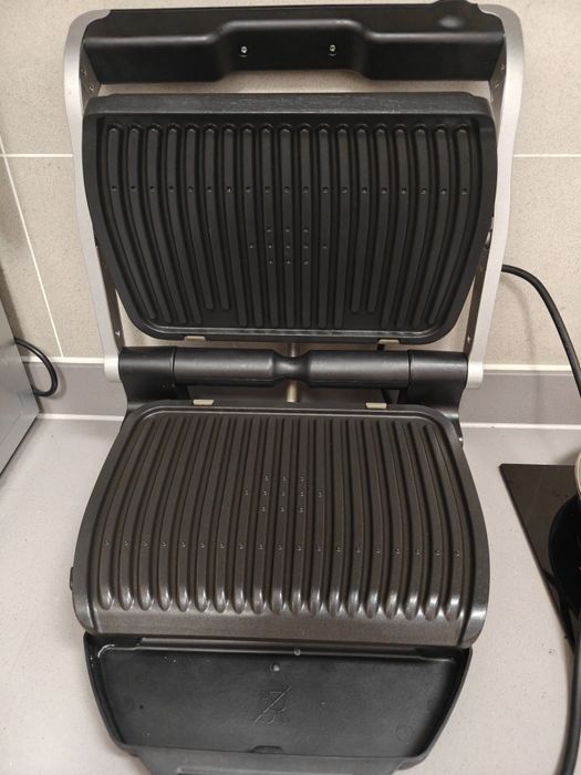 Умный электрогриль Tefal Optigrill+