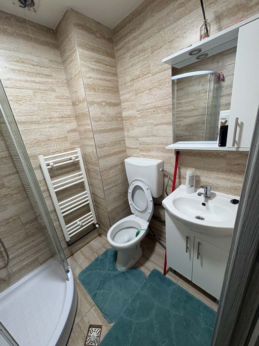 Vand garsoniera la parter