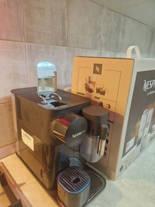 Espressor Nespresso by De’Longhi Lattissima One Evolution EN510.B, 145