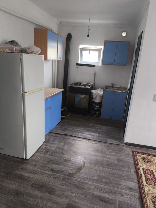 Квартира беріледі 2бөлмелі времянка