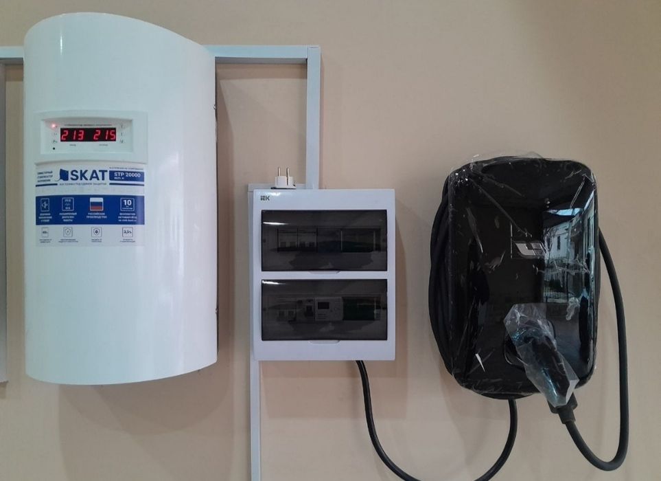 Установка Стабилизаторов Напряжения" 220/380V. По гр.Ташкенту Сергей