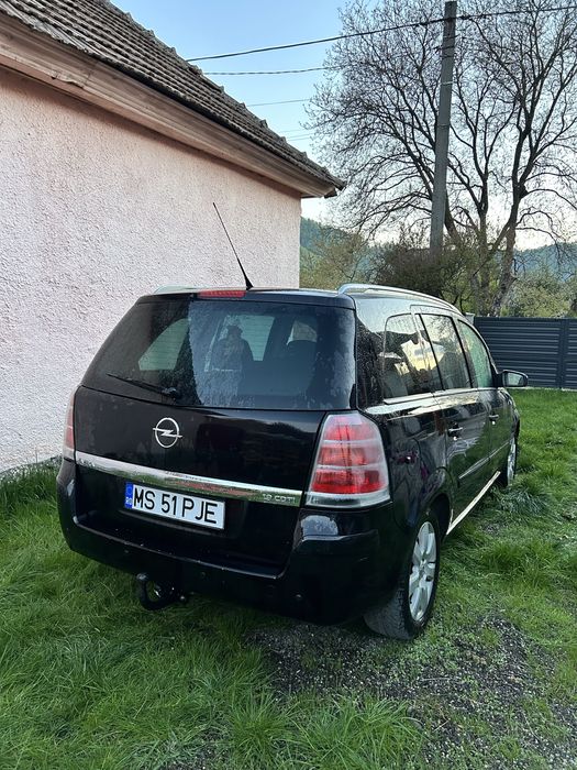 Opel Zafira 1.9 CDTI