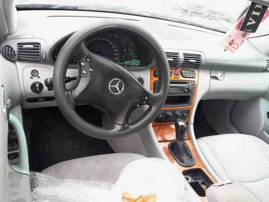 Mercedes C-klasa 2.2 Cdi  2003g. На части