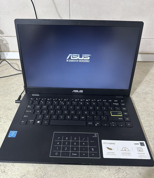 Laptop Asus E410M