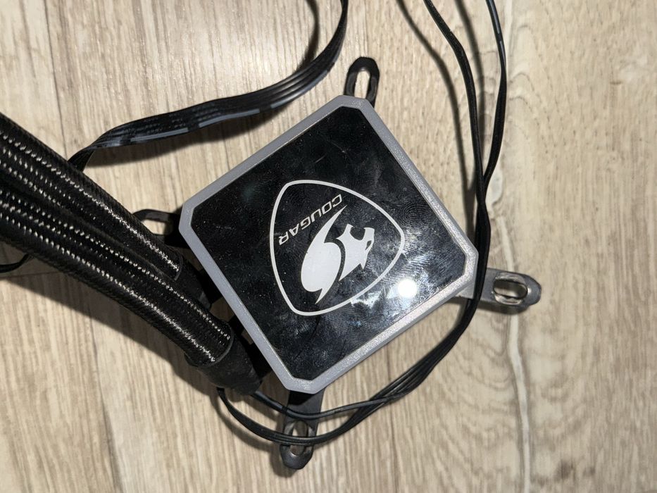 Cougar Aqua 360mm Водно охлаждане- Шум помпа