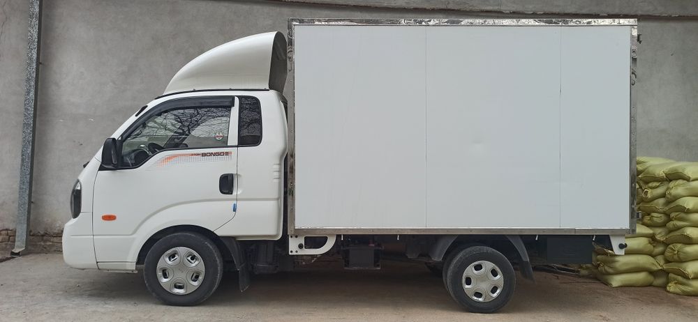 Киа Бонго. Kia Bongo. 1000 kg. Холати янгидек. Йили 2014.
