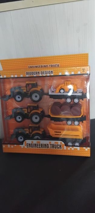 Tractor / masina de jucărie noua