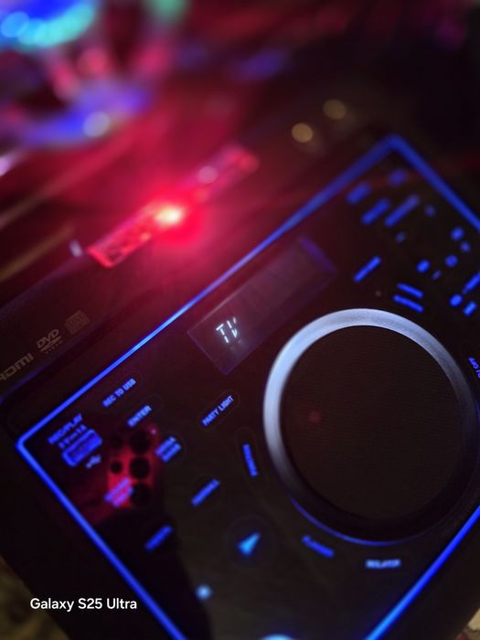 Продам колонку Sony MHC-V50D