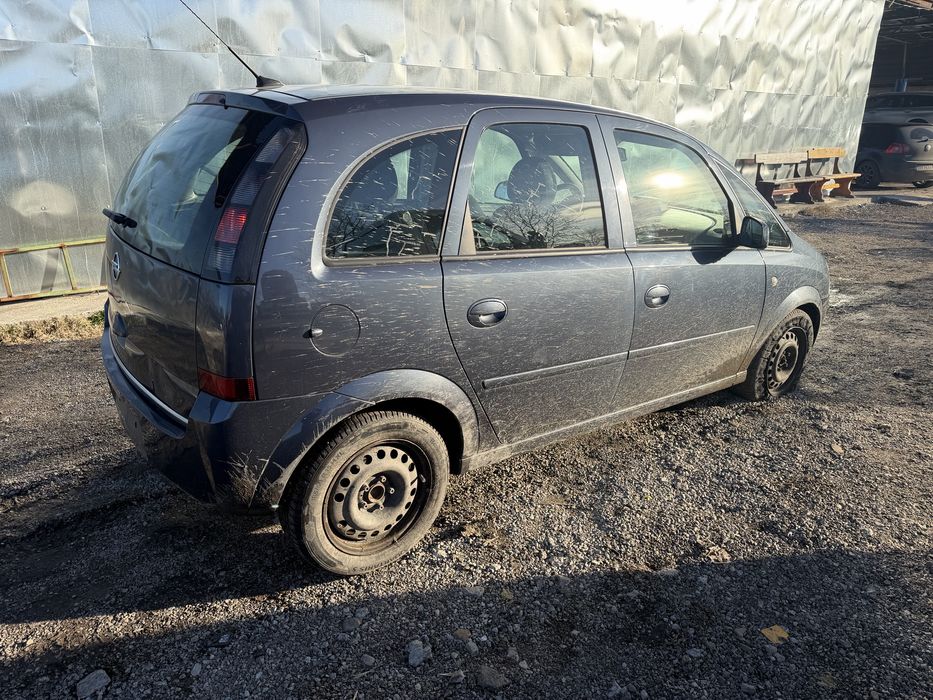 Опел мерива 1.7 дизел 2008 Г само на части