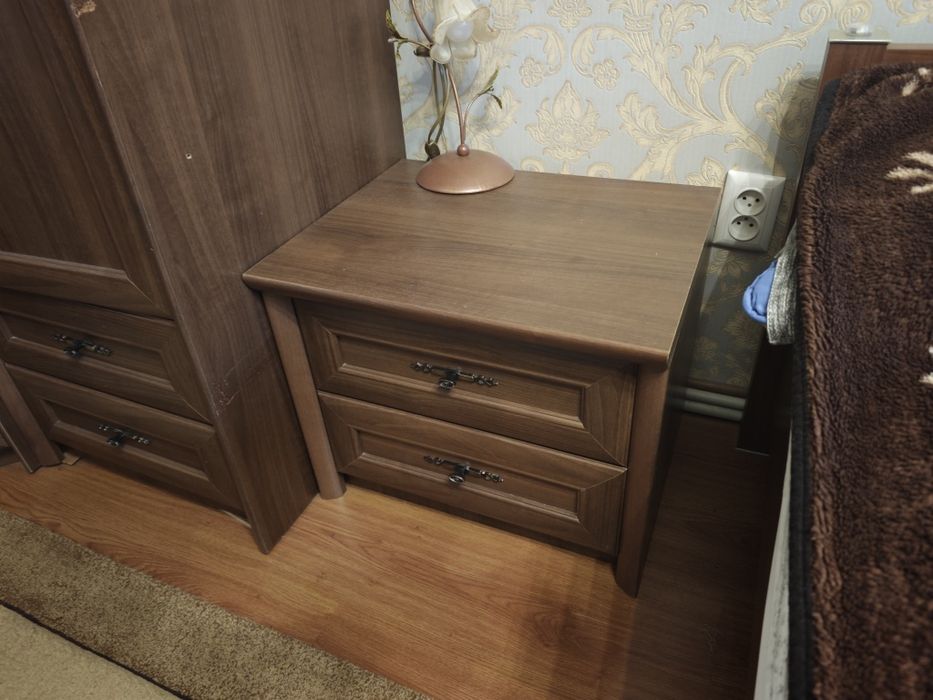 Спальный гарнитур