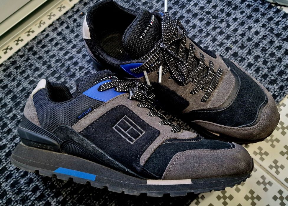 Tommy hilfiger sneakersi