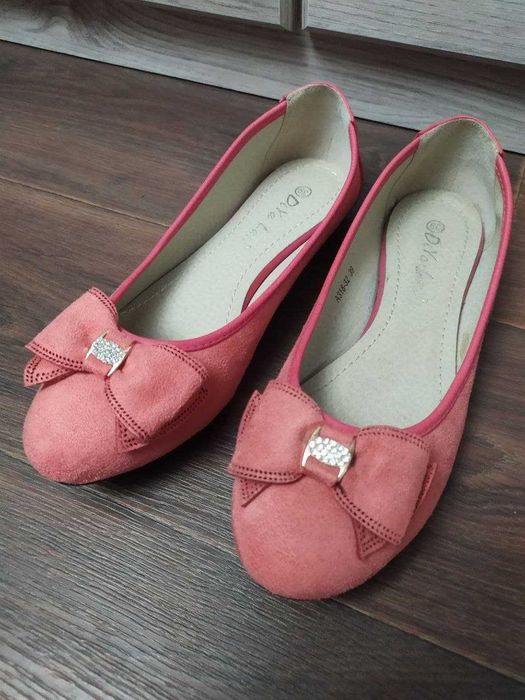 Продам новые балетки