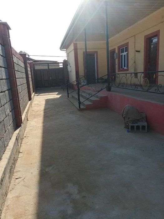Xovli uy sotiladi